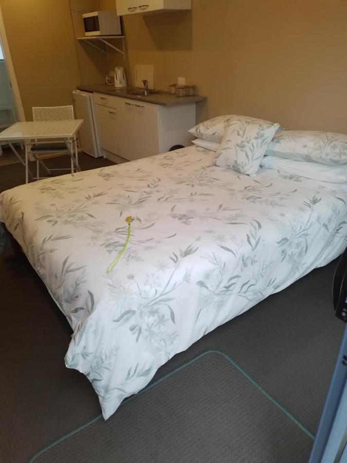 Best Budget Bed And Ensuite - Private Access Close To Beach Waihi Exterior photo